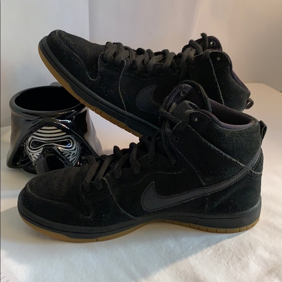 nike dunk high black gum